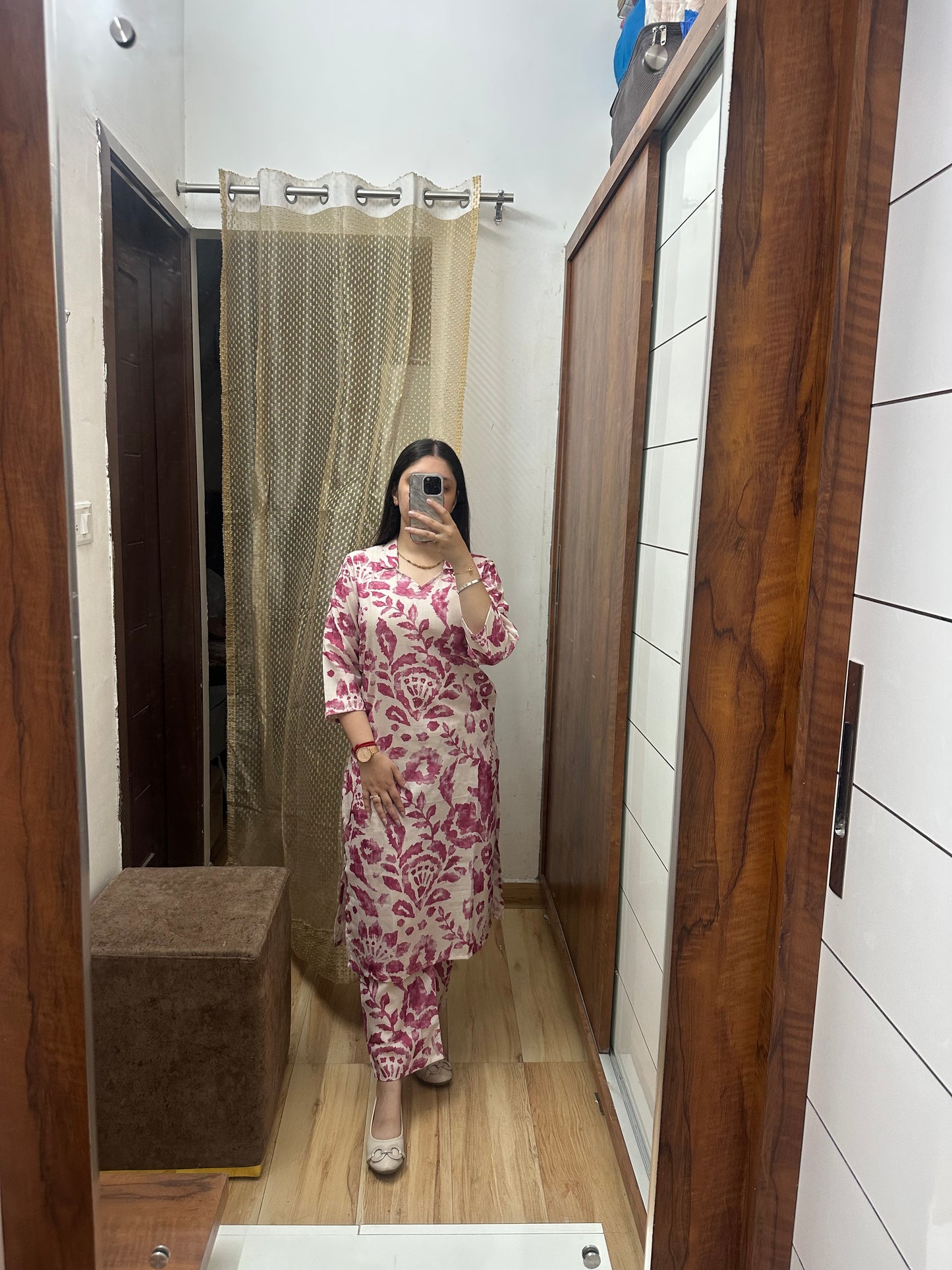 Cotton Printed Kurta Set for Women – Pink Floral Straight Suit Set with Pants