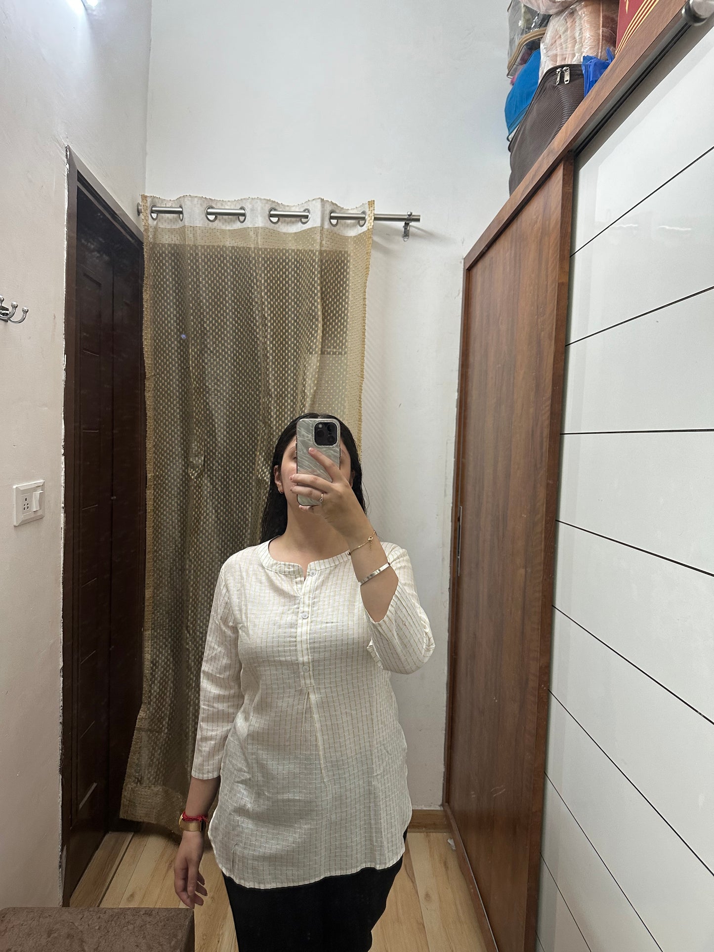 Off-White Textured Cotton Kurti – Everyday Essential
