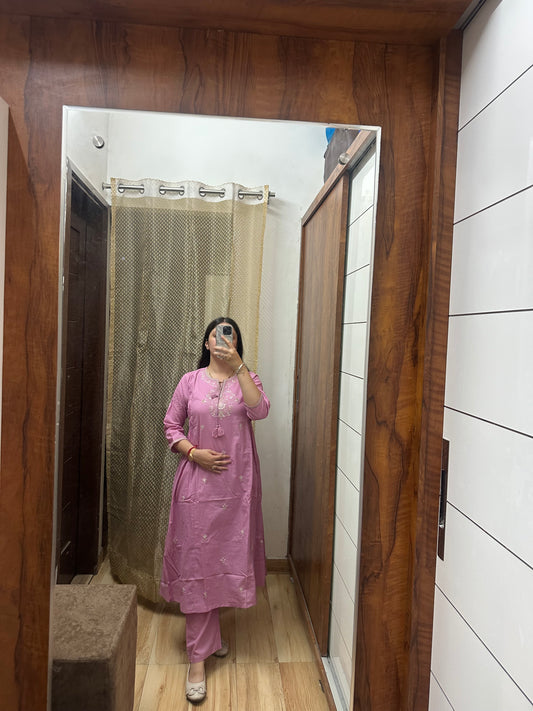 🌸 Blush Pink Embroidered Kurta Set with Pintuck Detailing