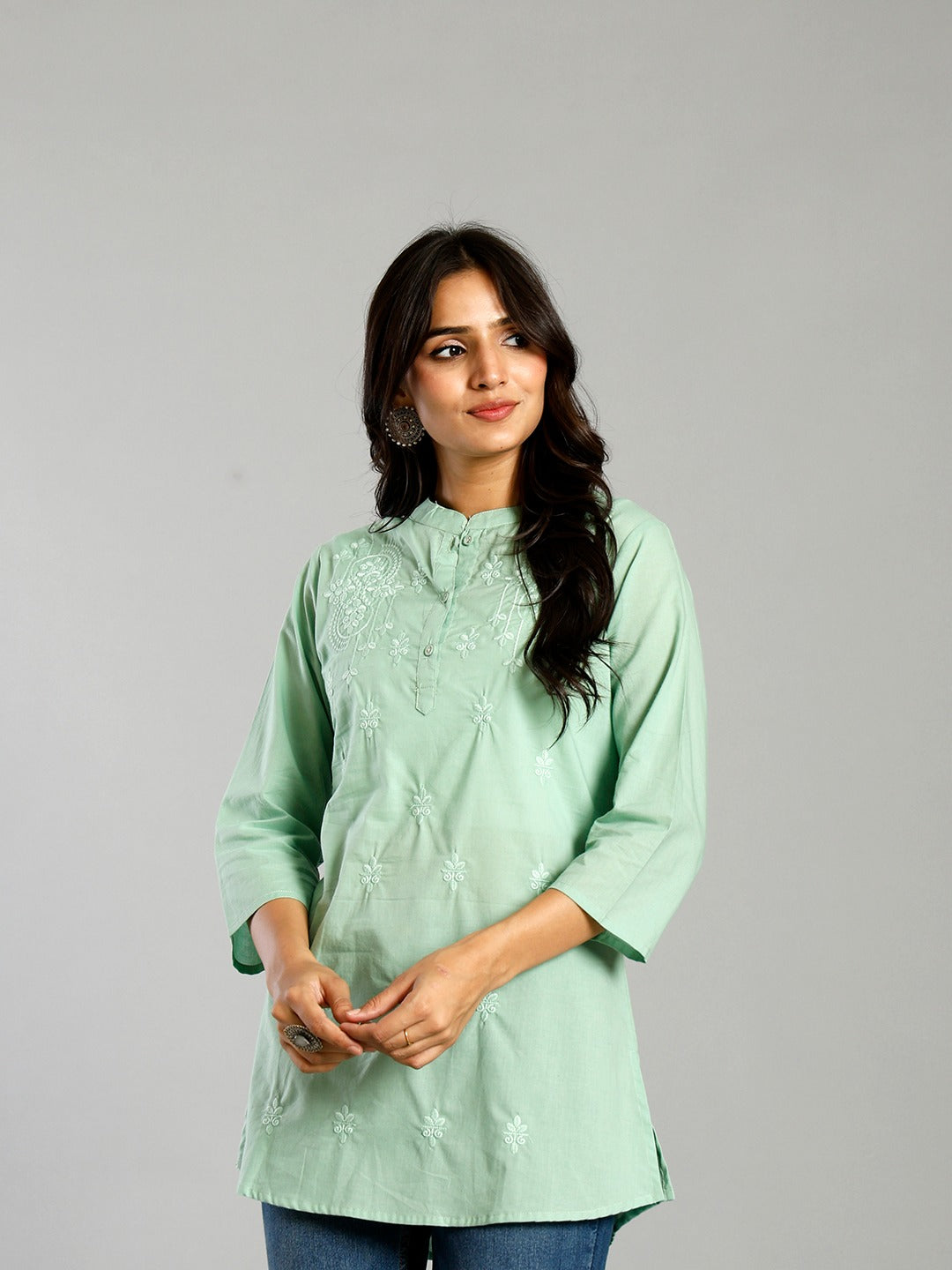 Green Cotton Chikankari Kurti Top – Thread Embroidered